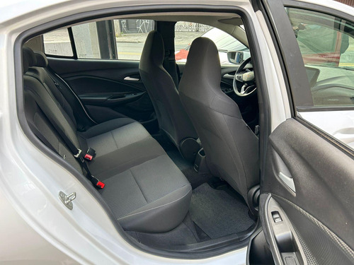Chevrolet Onix plus SEDAN Plus LT 1.0 12V Flex 4p Mec.