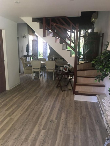 Imagen 3 de 27 de Casa - Barrio Parque Leloir