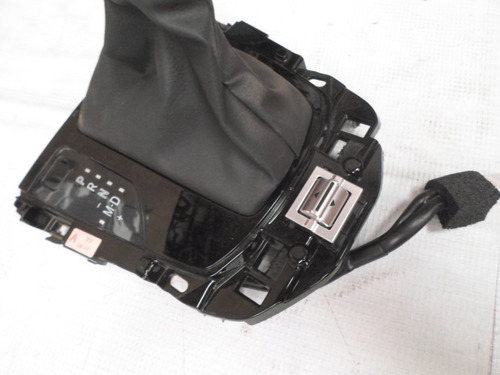 Consola Y Funda P/ Palanca Da6d-64334 Mara Mazda Cx-3 16-18
