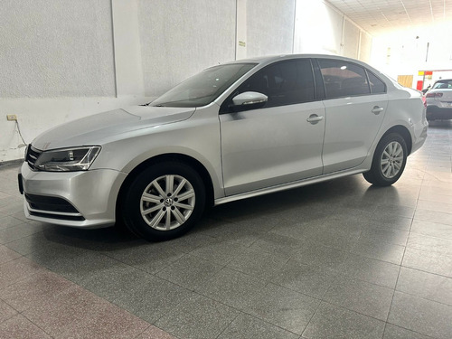 Volkswagen Vento 2.0 Advance I 110cv