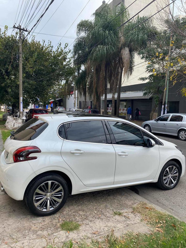 Peugeot 208 1.6 Feline 2018