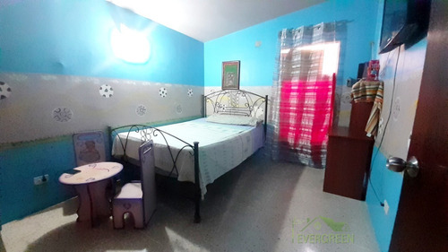 Imagen 6 de 11 de Casa En Venta En Barcelona, Sector El Saman. Inf 04248345991