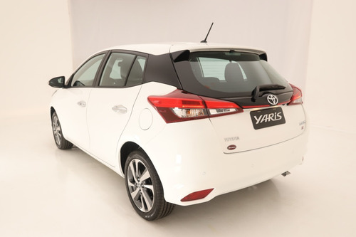 Imagen 2 de 14 de Toyota Yaris S 1.5 Cvt