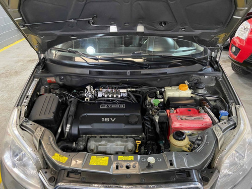 Imagen 8 de 14 de Chevrolet Aveo Lt 3p