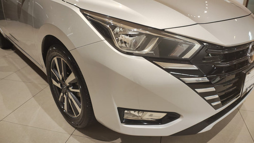 Nissan Versa 1.6 Advance Cvt