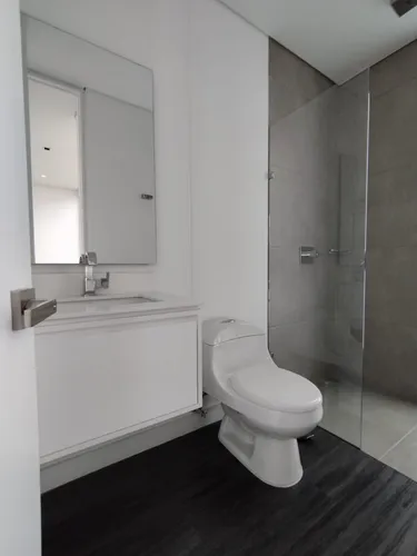 Apartamento En Venta En Los Balsos. Cod V17044