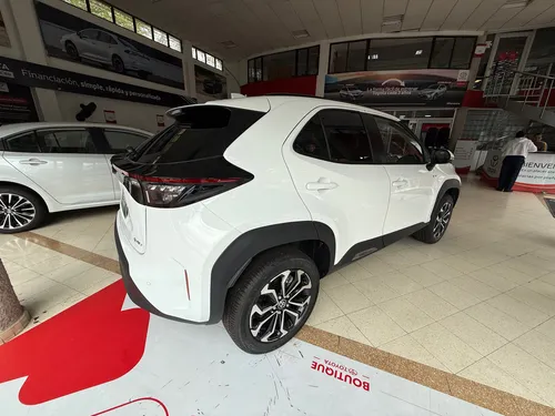 Toyota Yaris Cross 1.5 Hev Xs