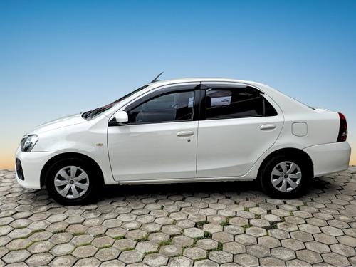 Toyota Etios 1.5 XLS 16V FLEX 4P AUTOMÁTICO