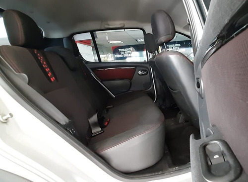 Imagen 12 de 14 de Renault Stepway 2014 1.6 Dynamique Media Nav Mt