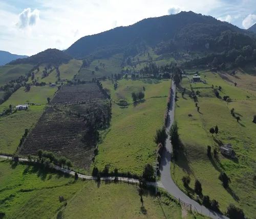 ¡espectacular Finca En Sibaté! 14 Fanegadas. Vía Pavimentada