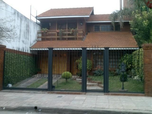 Casa En Venta En Quilmes  Centro