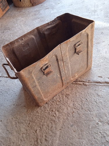 Antigua Caja De Chapa