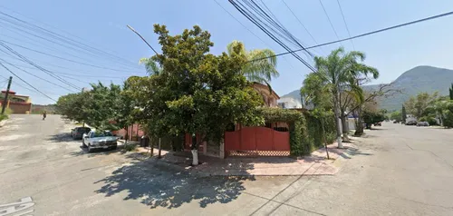 Casa Con Excelente Ubicacion Cerca De Universidad Tecmilenio