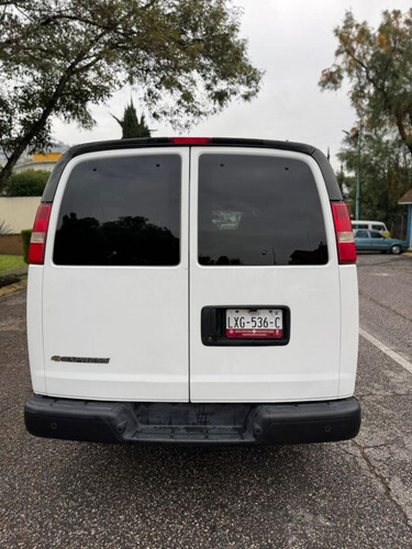 Chevrolet Express 6.0ls C 15 Pas At