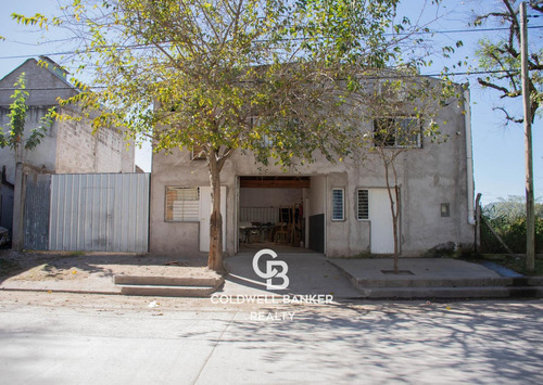 Galpón En Cerrillos De 200 M2, Más 6 Estufas Y 1 Departamento De 2 Dormitorios.