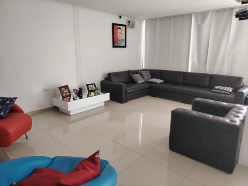 Moderna Casa En El Manzano, Emss
