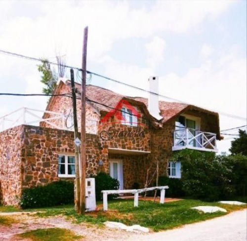 Venta De 2 Casa En Un Padrón.- Ref: 1637