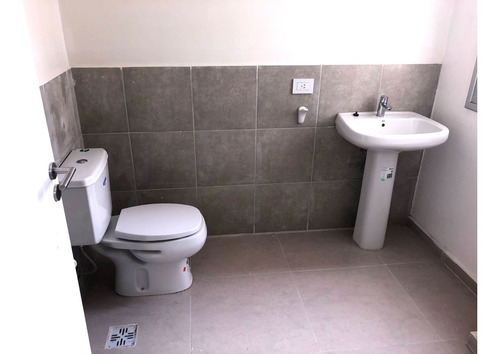 Imagen 8 de 10 de Oficina En Venta Ubicado En Área Centro Este