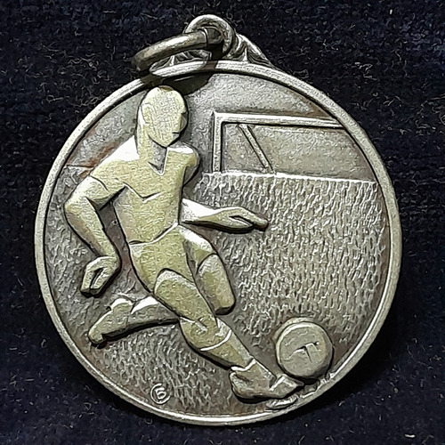 Medalla Antigua De Futbol (Usado)