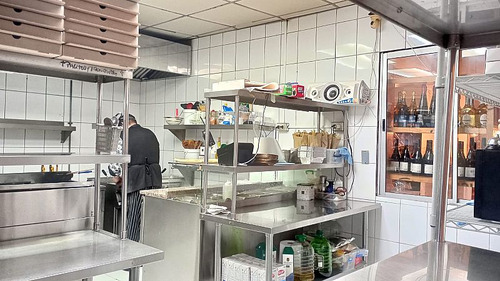 Focolare Propiedades Vende Restoran En Funcionamiento