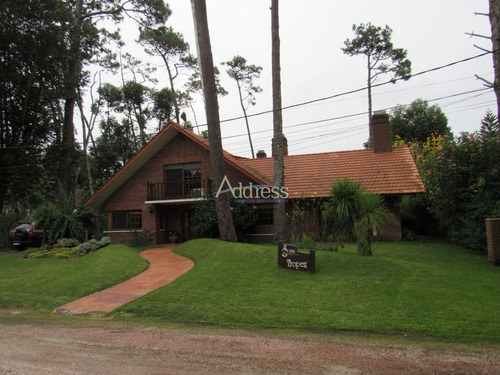 Casa En Punta Del Este, Mansa- Ref: 2969