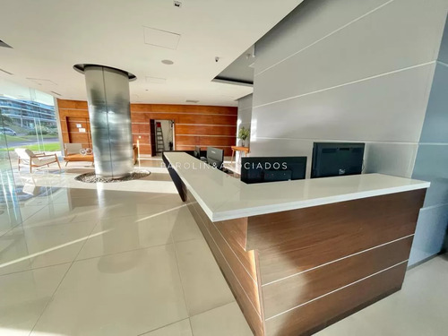 Apartamento En Venta En Icon Brava Tower, Punta Del Este.