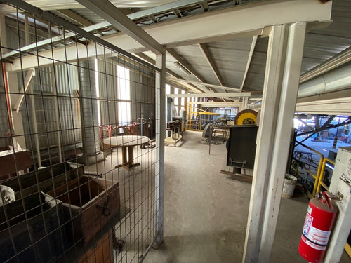Imagen 6 de 22 de Propiedad Industrial En Barrio Consolidado (vende Dueño)