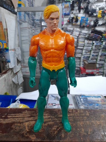 Figura Aquaman Dc Comics 30 Cm Mattel