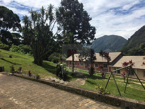 Casa Com 5 Dormitórios À Venda, 350 M² Por R$ 750.000,00 - Granja Guarani - Teresópolis/rj - Ca0811