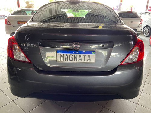 Imagem 3 de 7 de Nissan Versa 1.0 12v Flex S 4p Manual