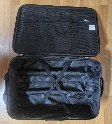 Carry On - Valija Chica Primark, Para Cabina 21.5 Negro Lisa (Usado)