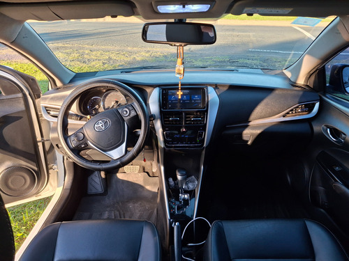 Toyota Yaris 1.5 107Cv Xls Pack Cvt Sedan