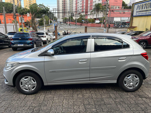 Chevrolet Onix 1.0 Lt 5p