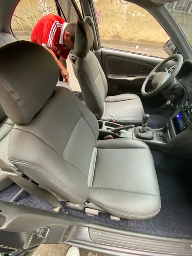Mitsubishi Lancer 1.3 Gl 4 p