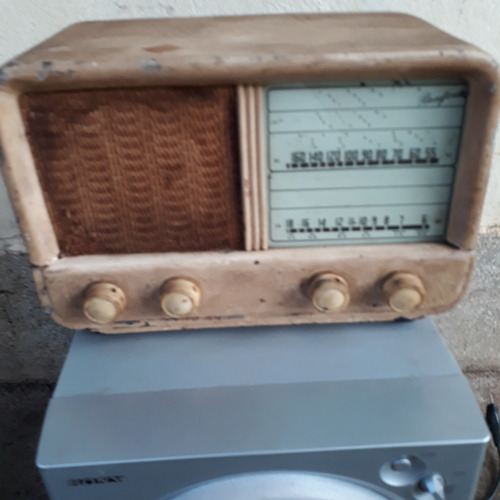 Lindo Rádio Braford Valvulado Anos 50 / 60 - Noir