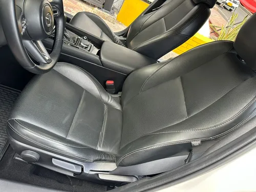 Mazda 3 Touring Hybrido 2.0 Mod 2023