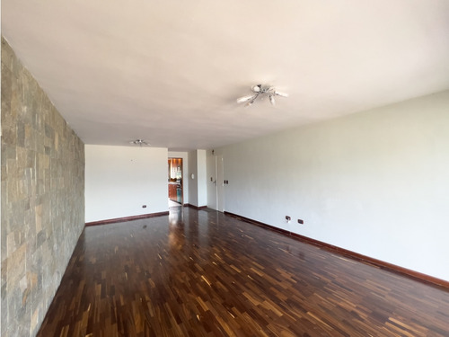 Vendo Apto 123m2 2h/2b/2p Los Samanes 4306