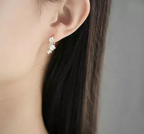 Imagen 4 de 7 de Flores En Collar, Aretes Y Anillo Ajustable