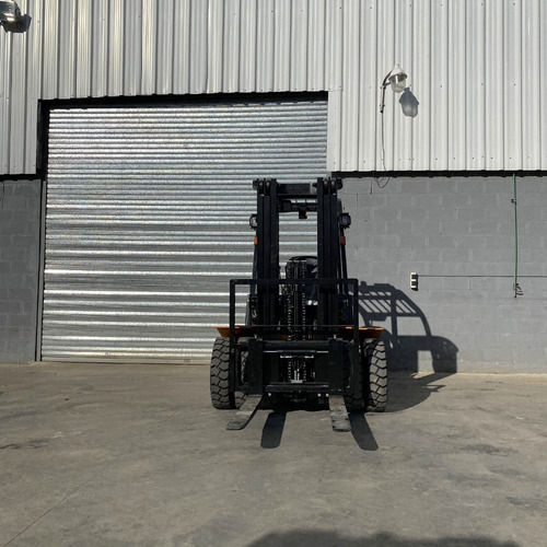 Imagen 12 de 12 de Autoelevador 2500kg 2.5 Toneladas Triple Torre 4.5m Duales