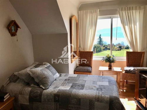 Imagen 18 de 30 de Casa Con Vista Lago Y Volcan En Venta De 5 Dorm. En Pucón