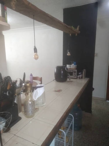 Imagen 5 de 17 de Se Alquila Apartamento En La Urbanizacion Monteserino