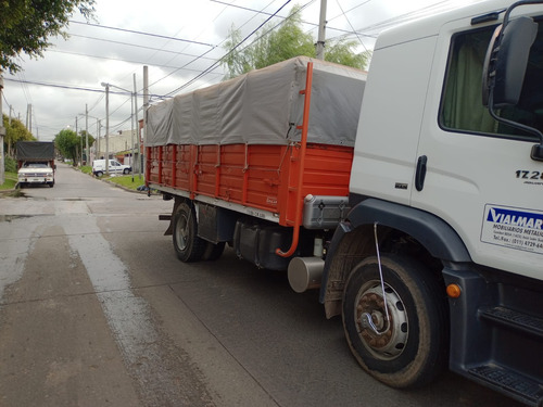 Volkswagen 17-280 Unico Dueño 2016