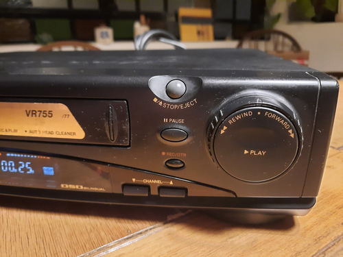 Videocasetera Philips Vr755 Stereo 6 Cabezas Funcionando Negro (Usado)