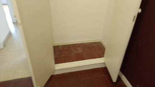Imagen 25 de 30 de Excelente Oportunidad De Inversión De Departamento De 4 Ambientes A La Calle C/ Balcón Saliente, 68 M2 En Pleno Centro