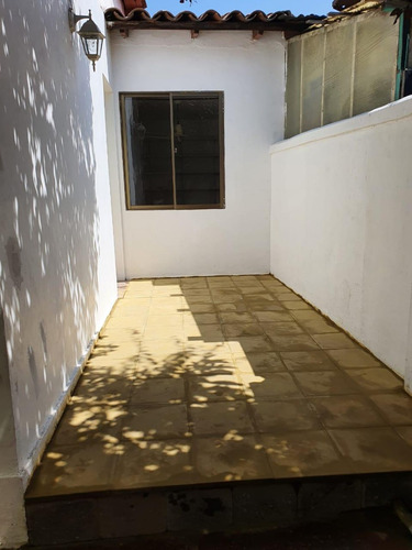 Arriendo Casa Ñuñoa, 2d/1b 1e,170m2 Emilia Téllez Y Coventry