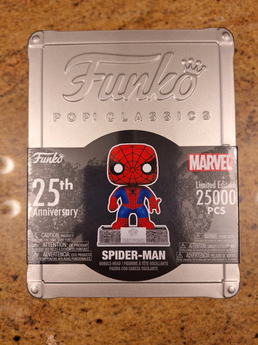 Funko Pop Classic Spiderman 25 Aniversario