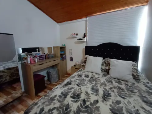 Casa En Venta En Álamos. Cod V1087037