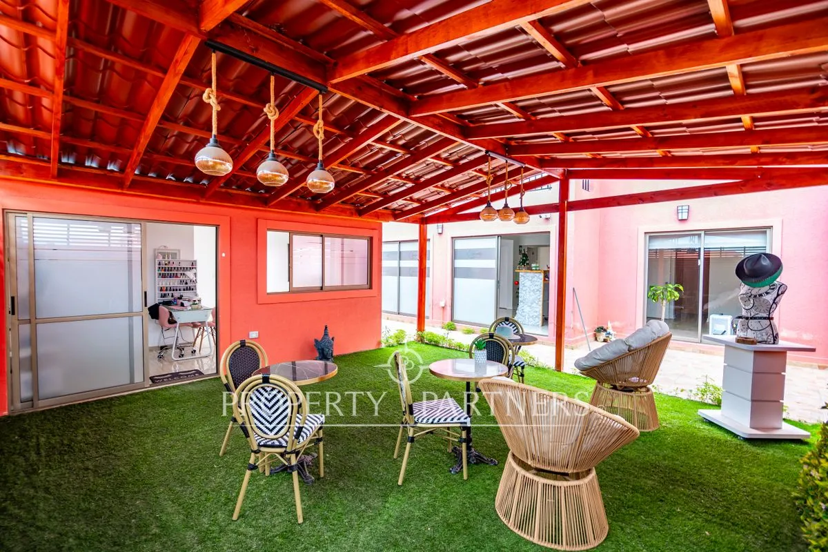 Imagen 2 de 21 de Casa En Excelente Estado En Juan Cisternas