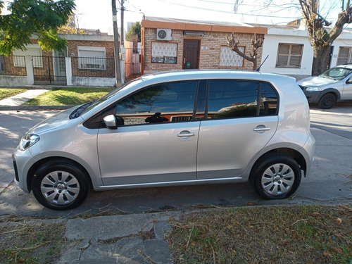 Volkswagen Up! 2018 1.0 Move Up! 75cv