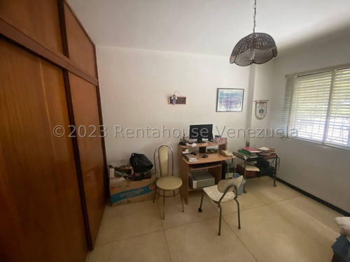 Casa En Venta En La California Sur (25-15769) / Hairol Gutiérrez